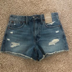 Madewell denim shorts size 25